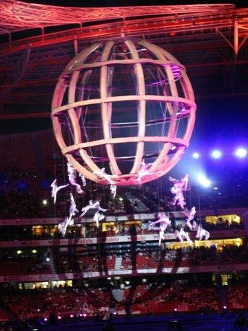 2007-07-07-09-the-ball.jpg