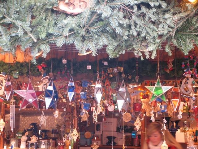 vienna-christmas-market-12-stars.JPG